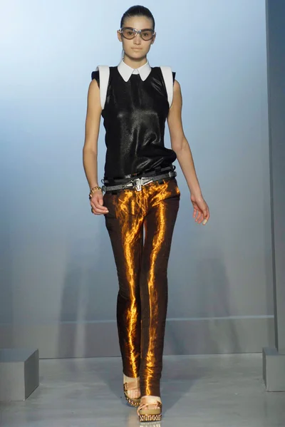 Look 17